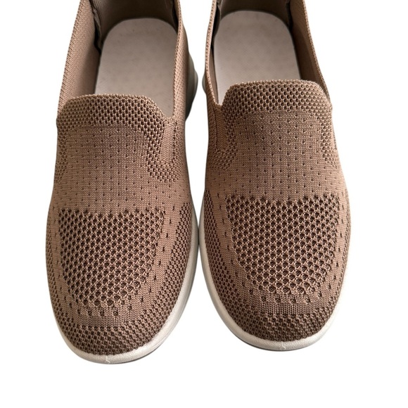 New Light Brown Women’s Comfortable Mesh Slip On Walking Shoe 9 - Picture 1 of 6